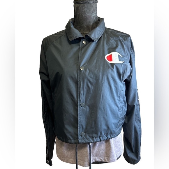 Champion Crop Bottom Full Sleeve Zip Windbreaker Jacket S - Picture 1 of 6
